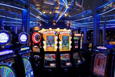 Live baccarat dealer broadcast from studio